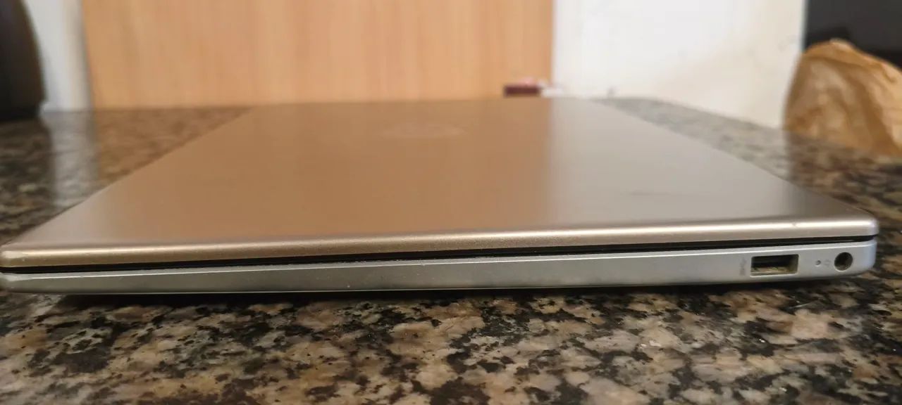 Notebook HP Ryzen 3 7320U 8GB SSD 256GB  - Foto 5