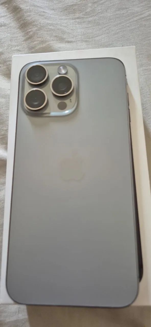 iPhone 15 pro max  - Foto 2