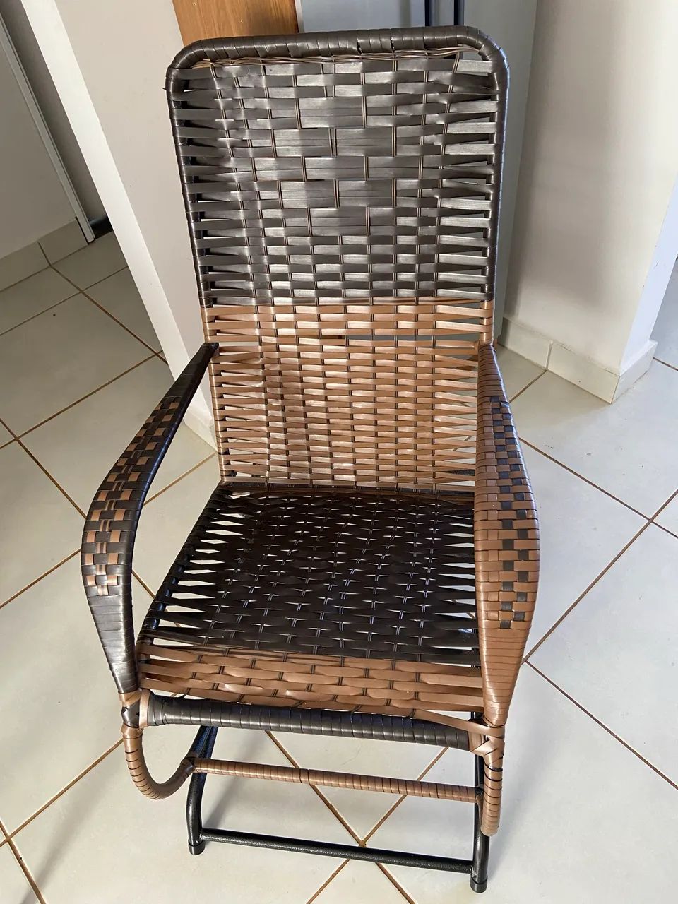 CADEIRA DE BALANÇO 