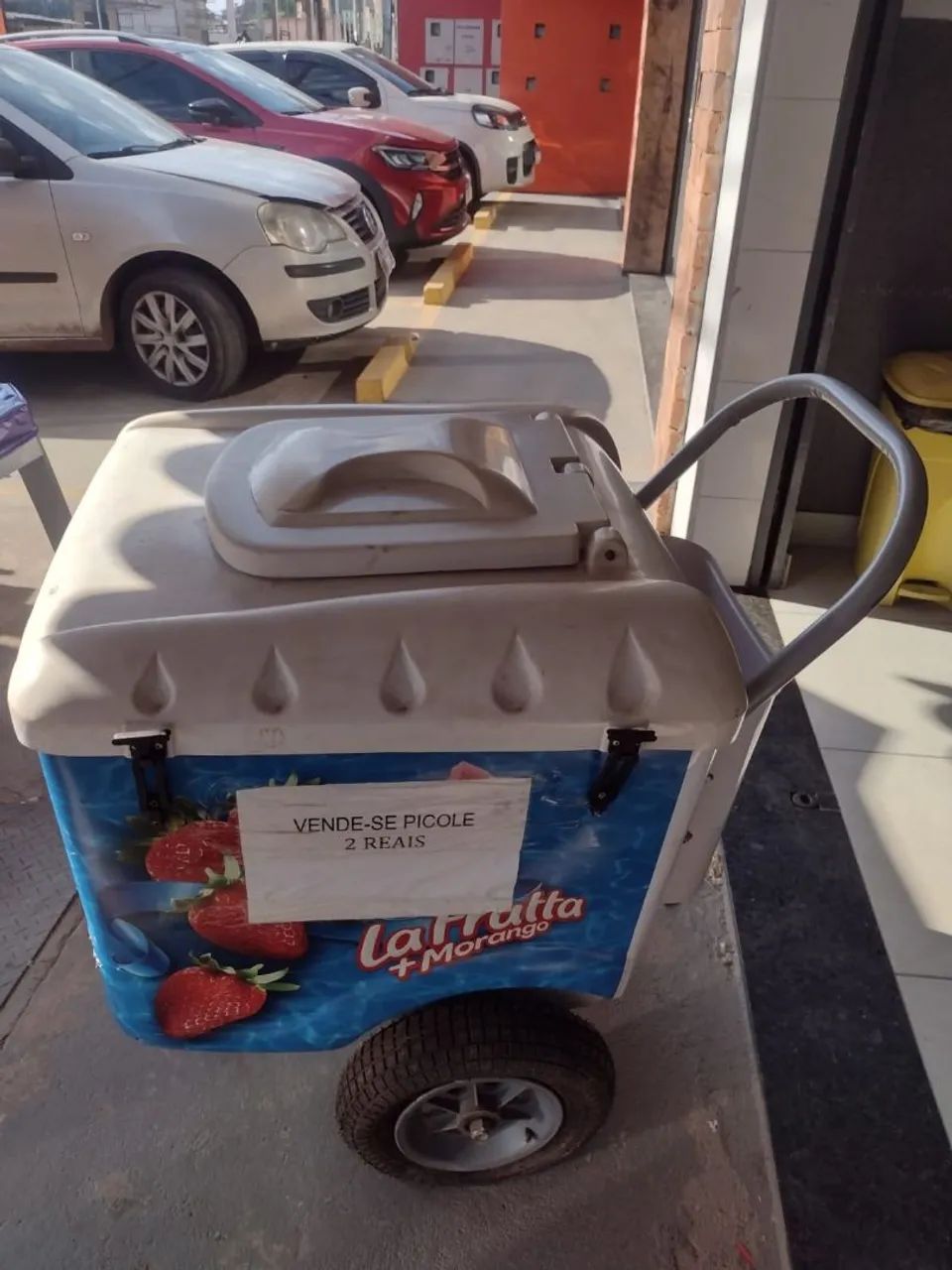 Excelente carrinho de picolé 