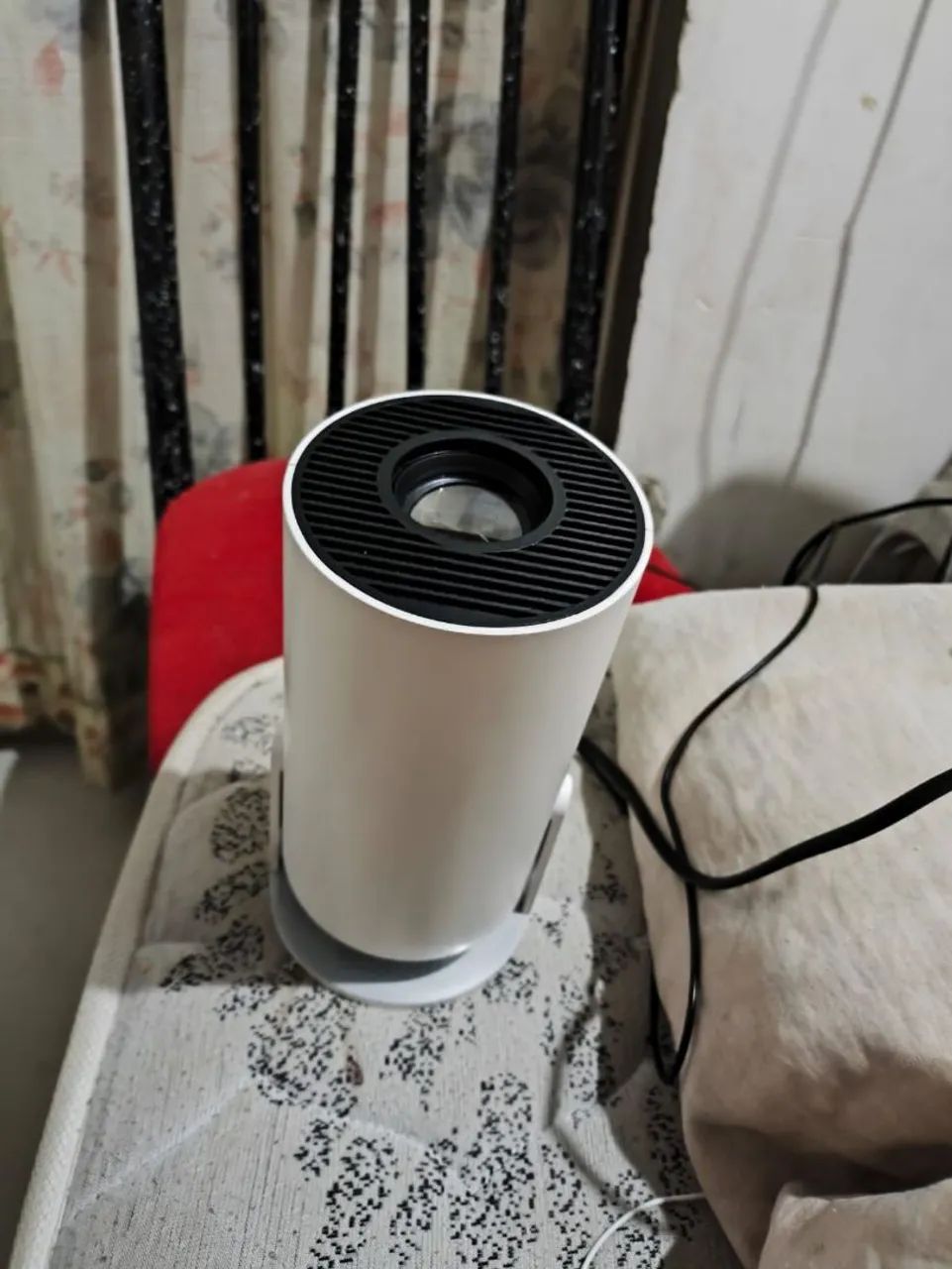 Vendo projetor hy300 em ótimo estado!