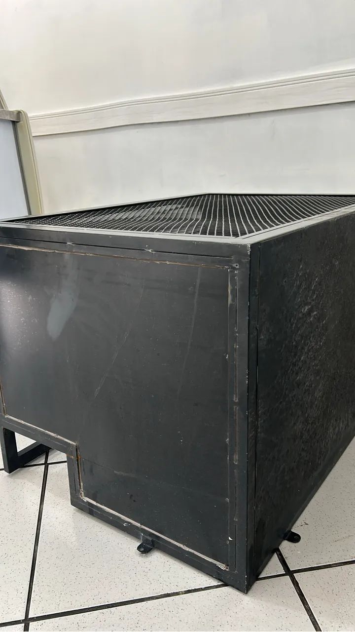 Grade para proteger ar condicionado 