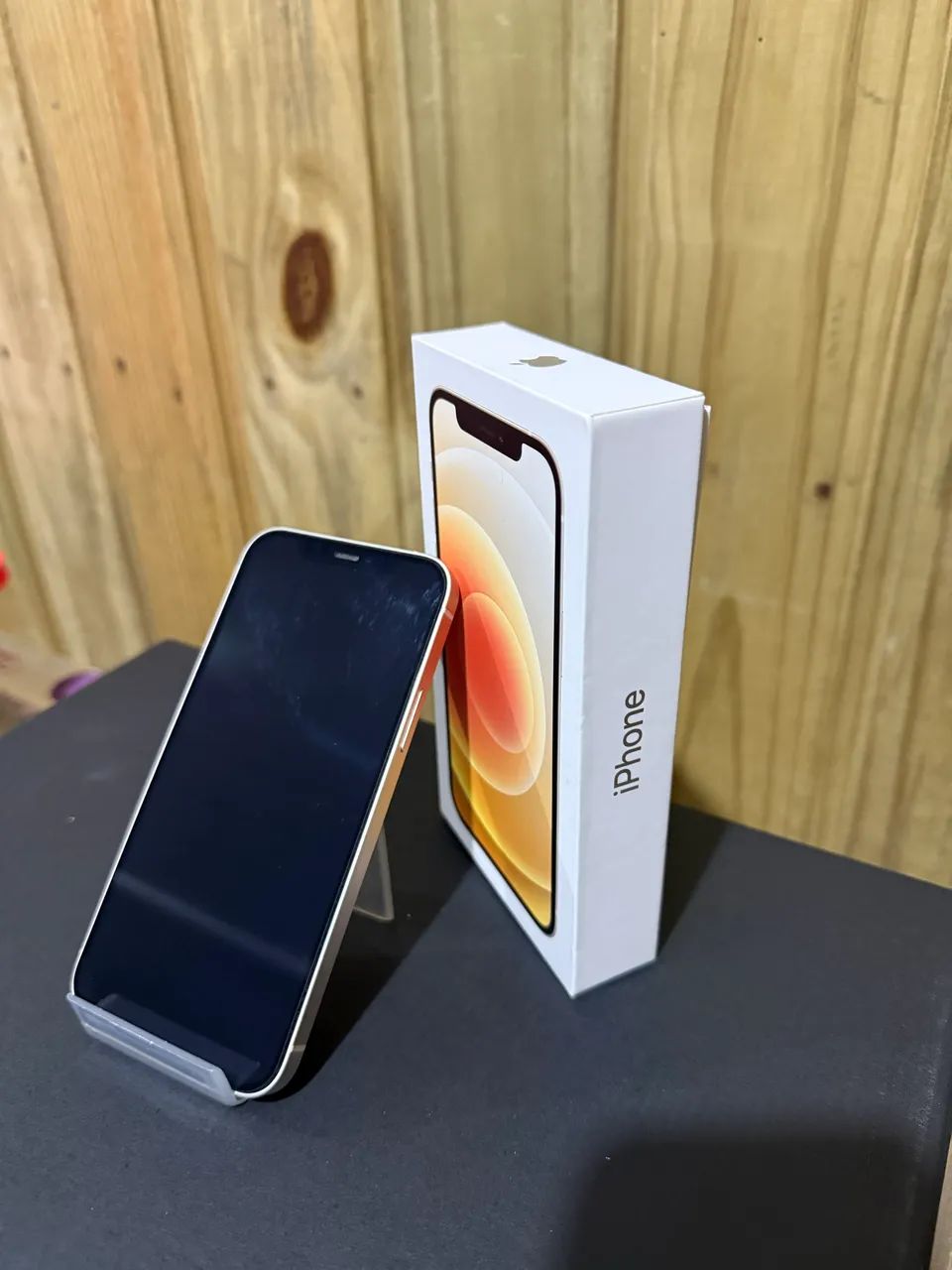 [IMPECÁVEL] iPhone 12 Branco 64GB - Bateria Nova 100% - Caixa e Acessórios - Foto 3