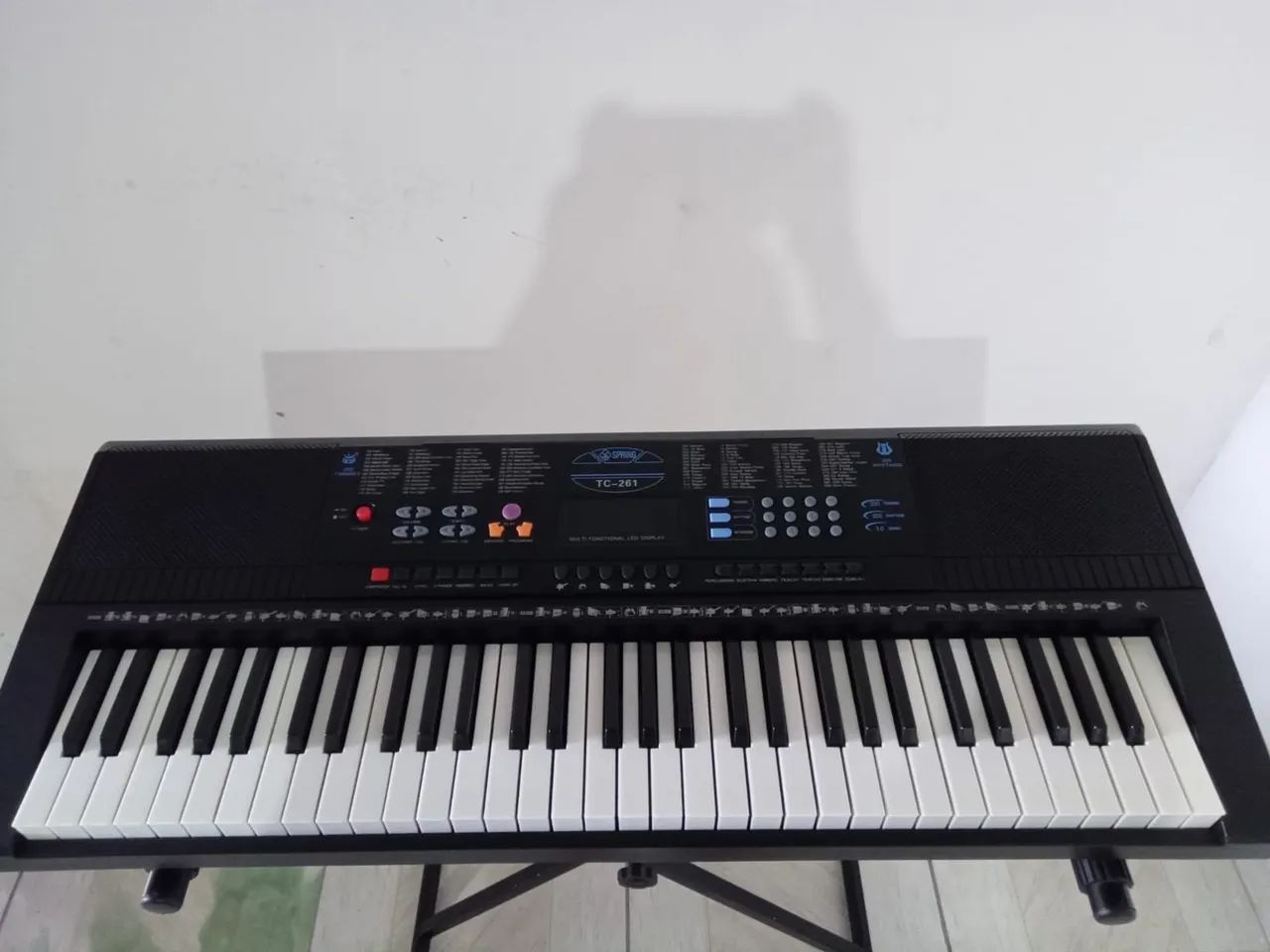 Vendo teclado spring (tc-21)+suport+ capa de proteção.