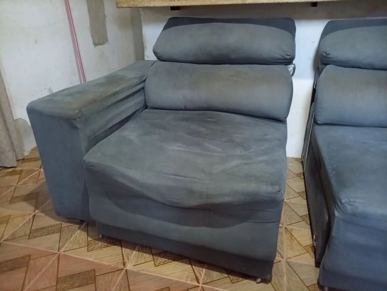 Retractable and Reclining Sofa470973219823298560