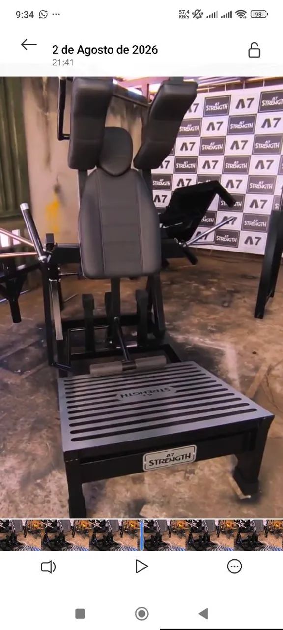 HACK SQUAT  - Foto 2
