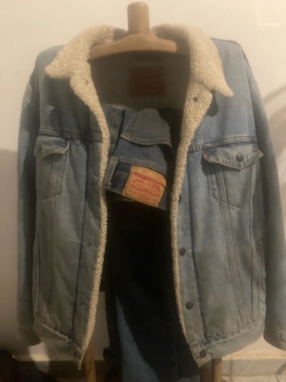 Conjunto Levis Jaqueta Sherpa e calça  - Foto 3