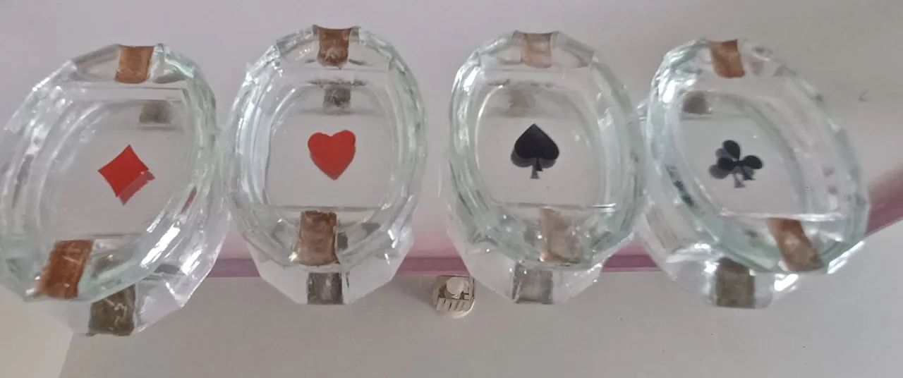 Conjunto 4 minicinzeiros naipes  - Foto 2