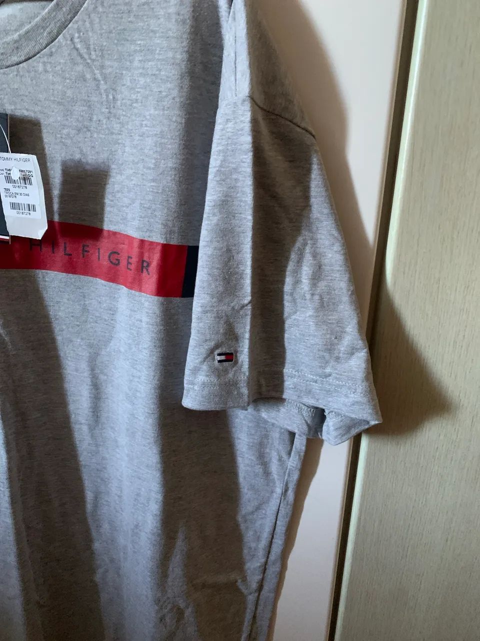 Camiseta  Tommy Hilfiger - Foto 2