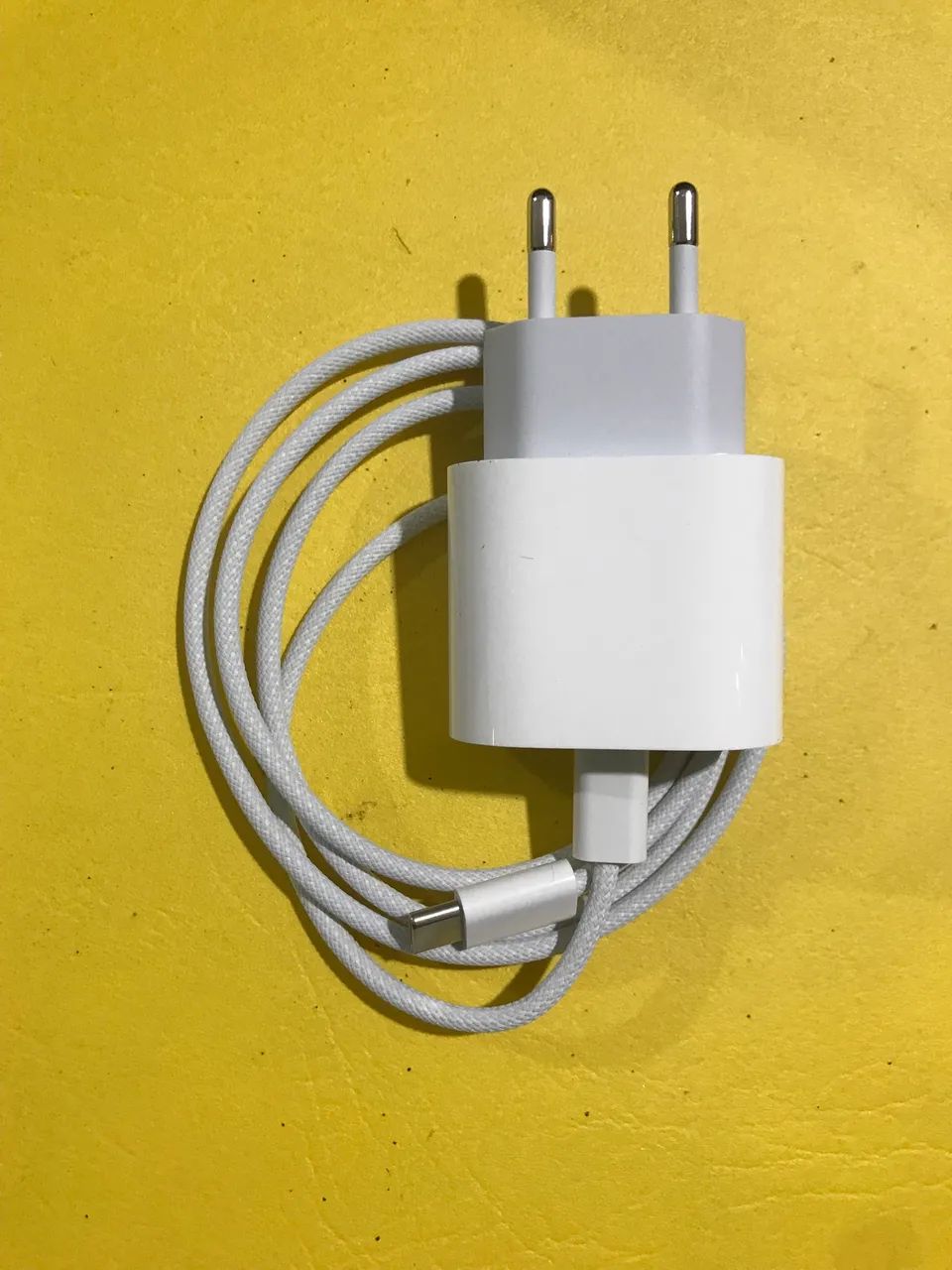 Carregador original Apple iPhone 16 pro max