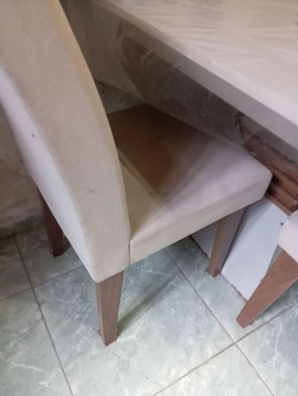 Mesa com quatro cadeiras usada retirada na zona Norte - Foto 5