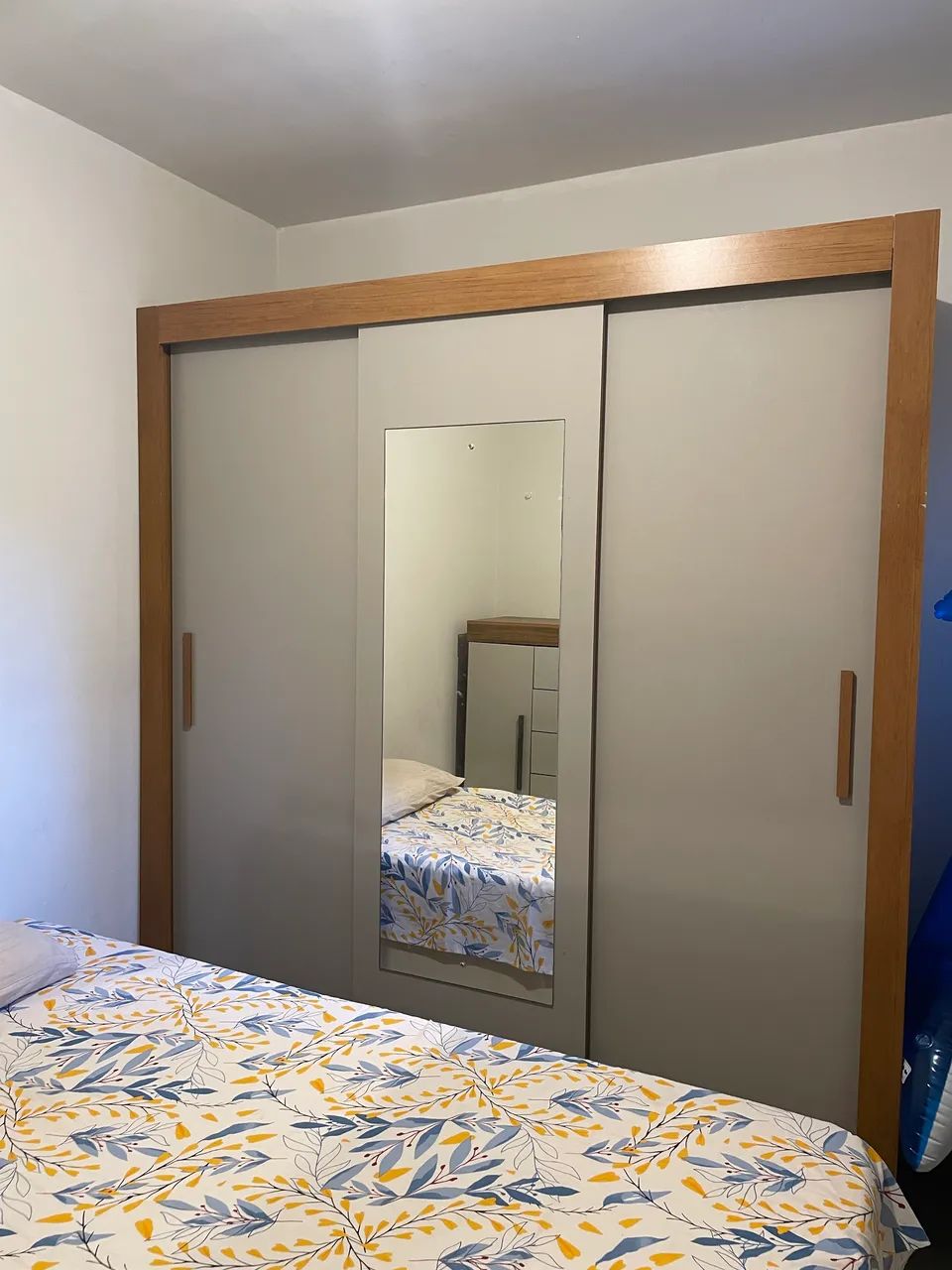 Guarda-roupa 
