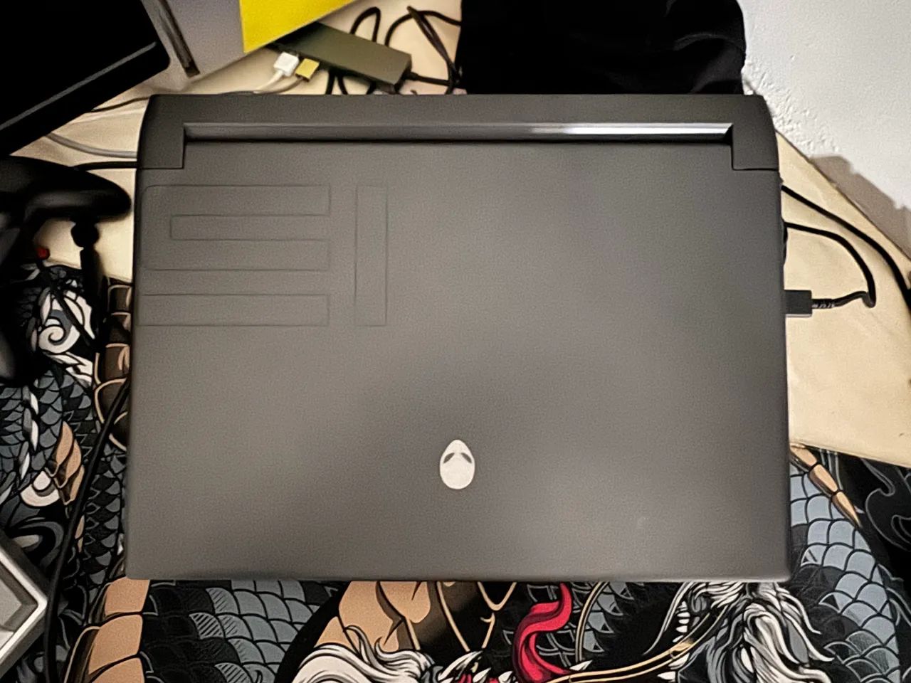 Alienware m15 R7 - Foto 3