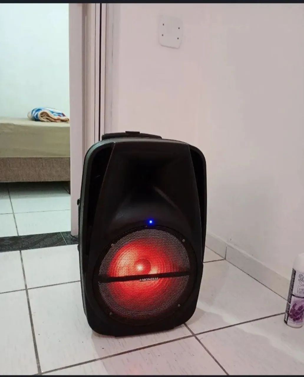 Caixa de som amplificada 