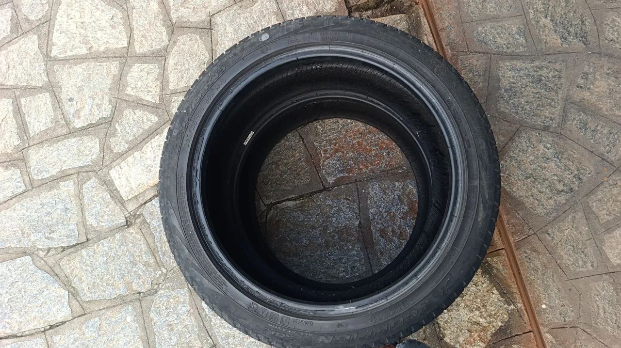  Pneus Pirelli 235/ 45/ R19 - Foto 5