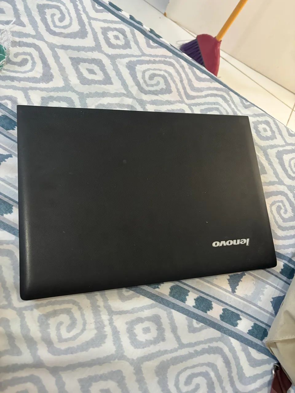 Vende-se Notebook Lenovo 
