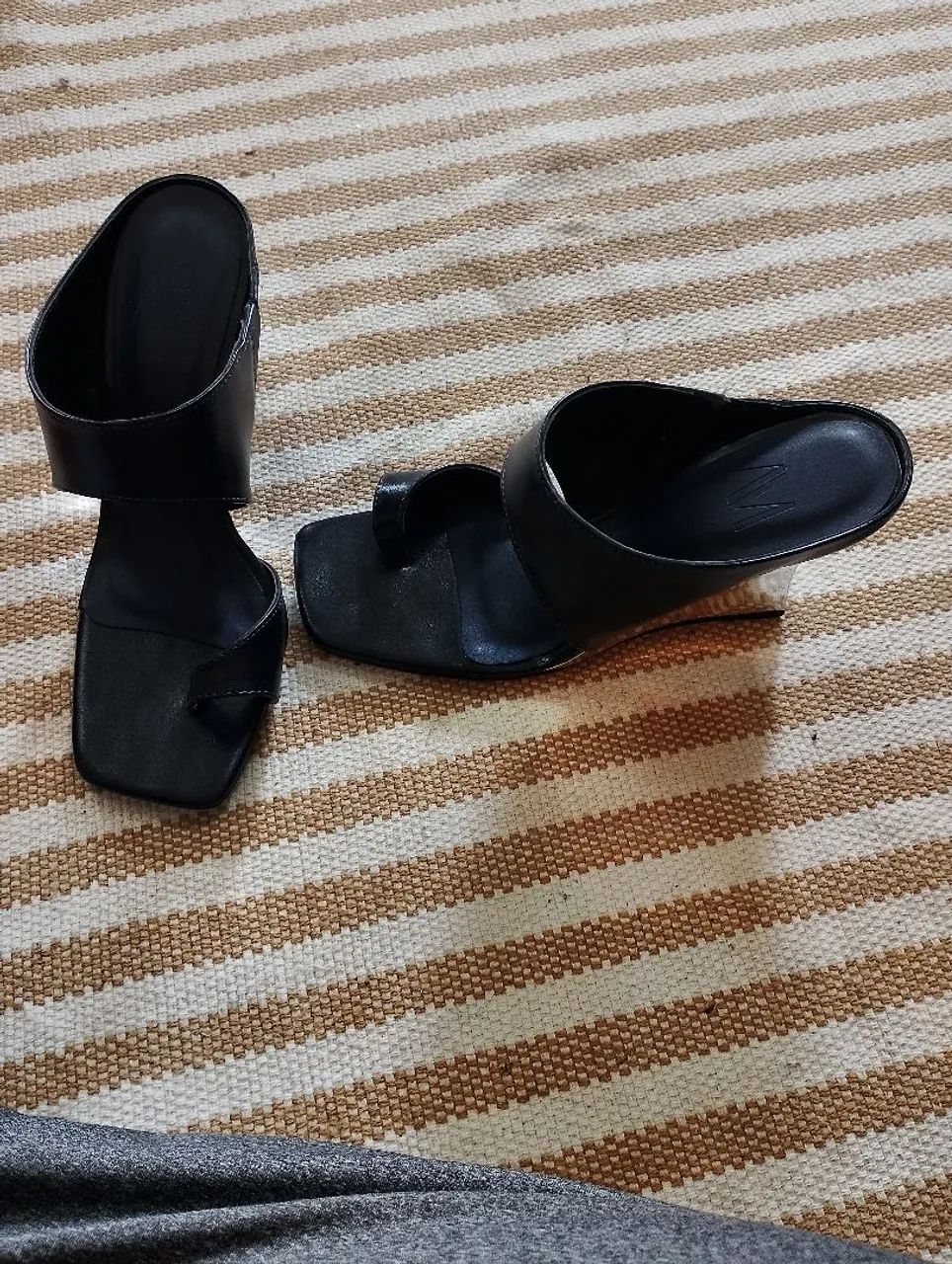 Vendo sapato usado uma única vez. - Foto 2