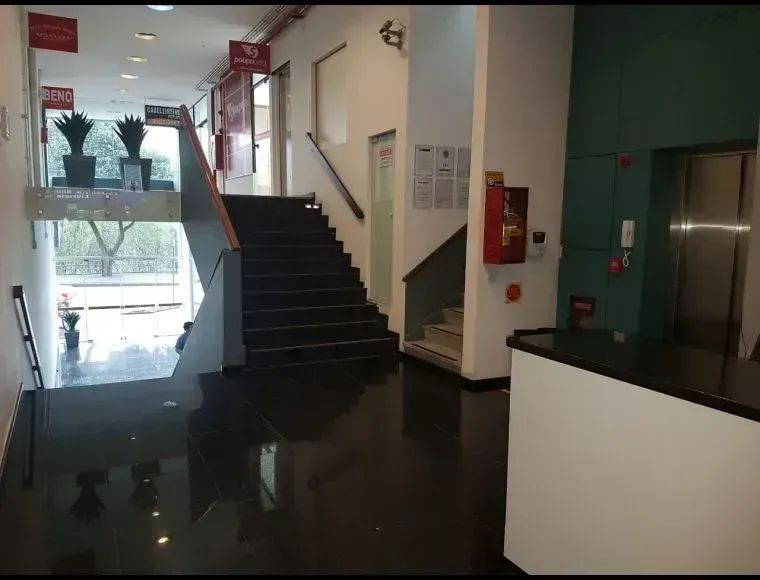 Loja térrea reformada no centro de Blumenau - Foto 2