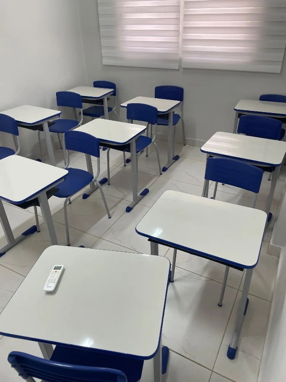 Mesa e cadeiras escolares - Foto 2