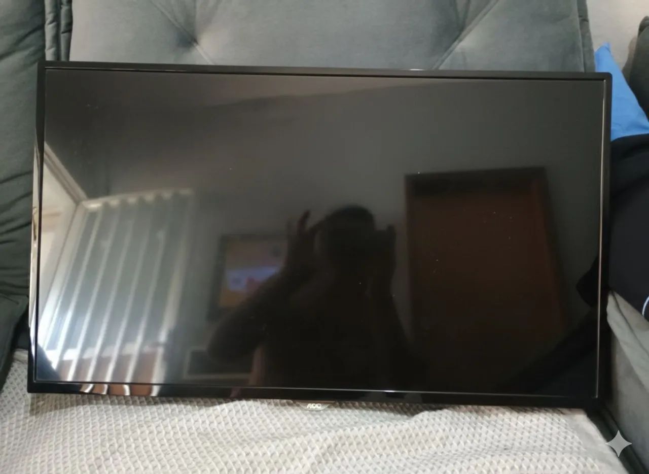 Tv smart AOC 32 Polegadas - leia a descrição 