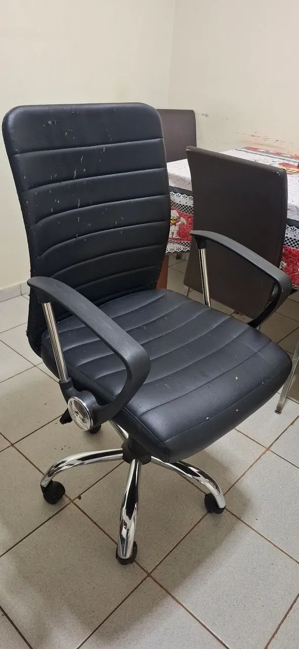 Cadeira secretária