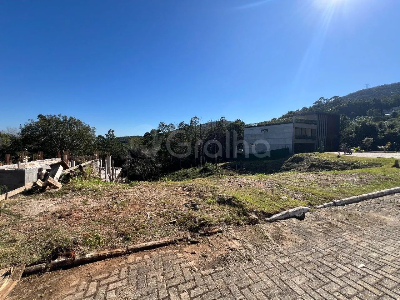 Terreno de 559,24 m² no Itacurubi