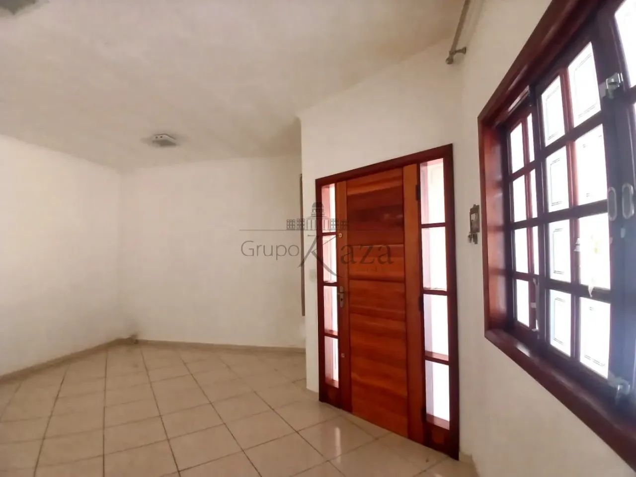 Casa com Edícula - Jardim Satélite - 3 Dormitórios - 180m². - Foto 2