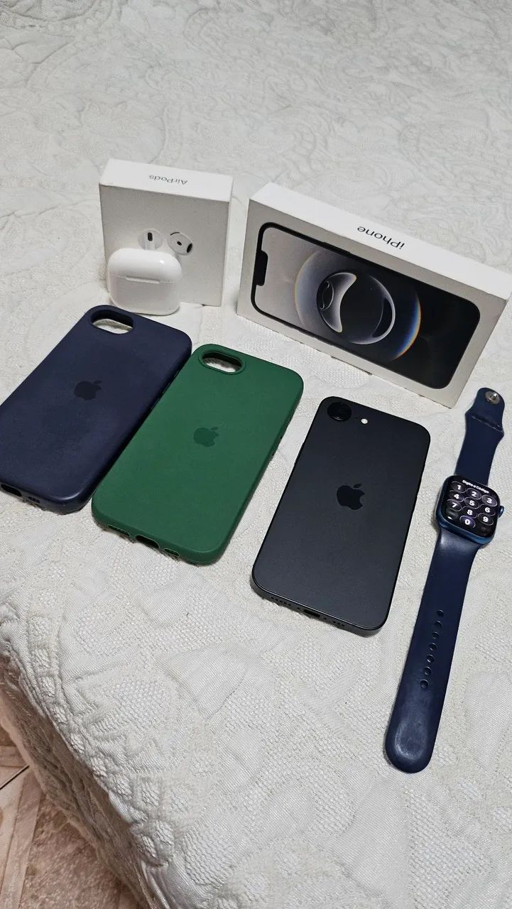 Vendo ou troco Iphone 16E 128gb +acessórios 