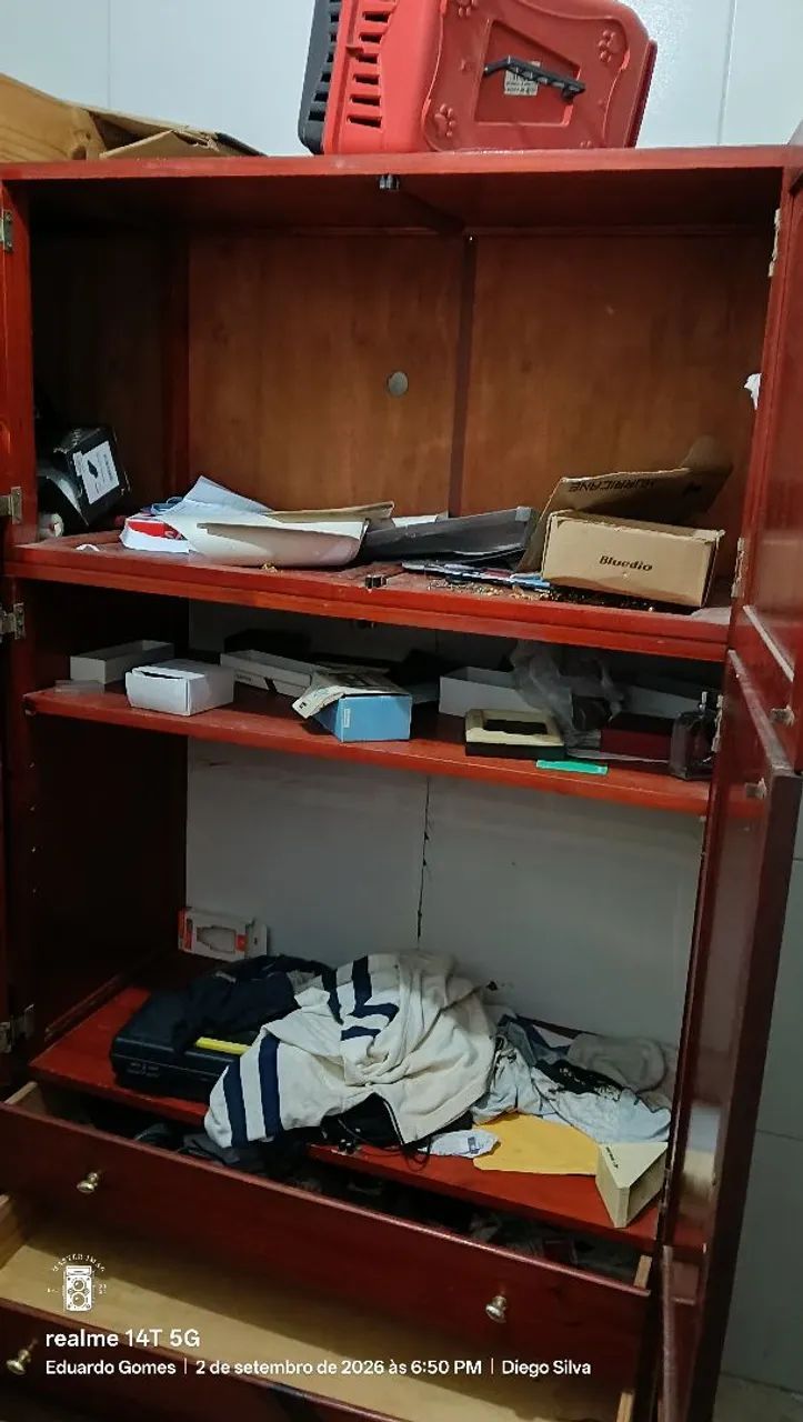 Guarda roupa 6 portas 4 gavetas com espelho , - Foto 3