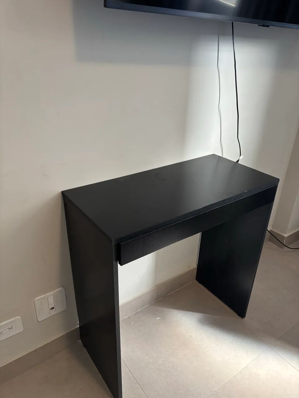 Escrivaninha Compacta Preta com Gaveta