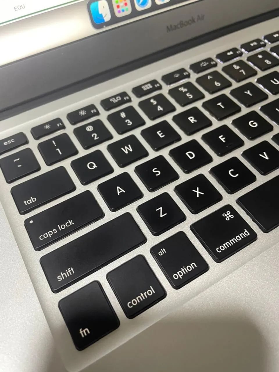 Macbook Ari A1466