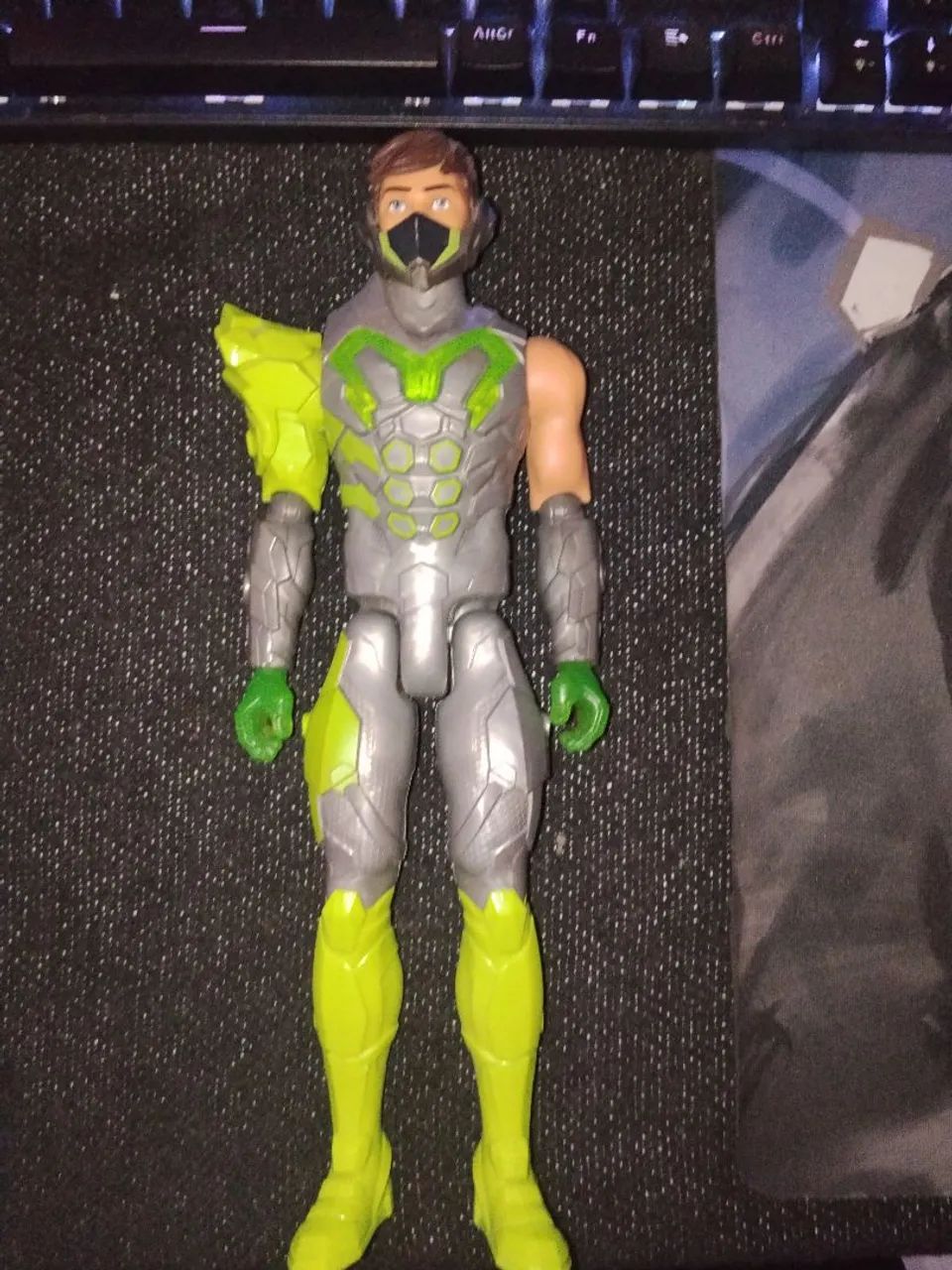 Bonecos Max steel - Foto 5