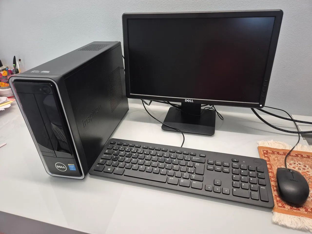 Computador completo para uso básico (Dell Inspiron 3647 e Dell E1914hc )