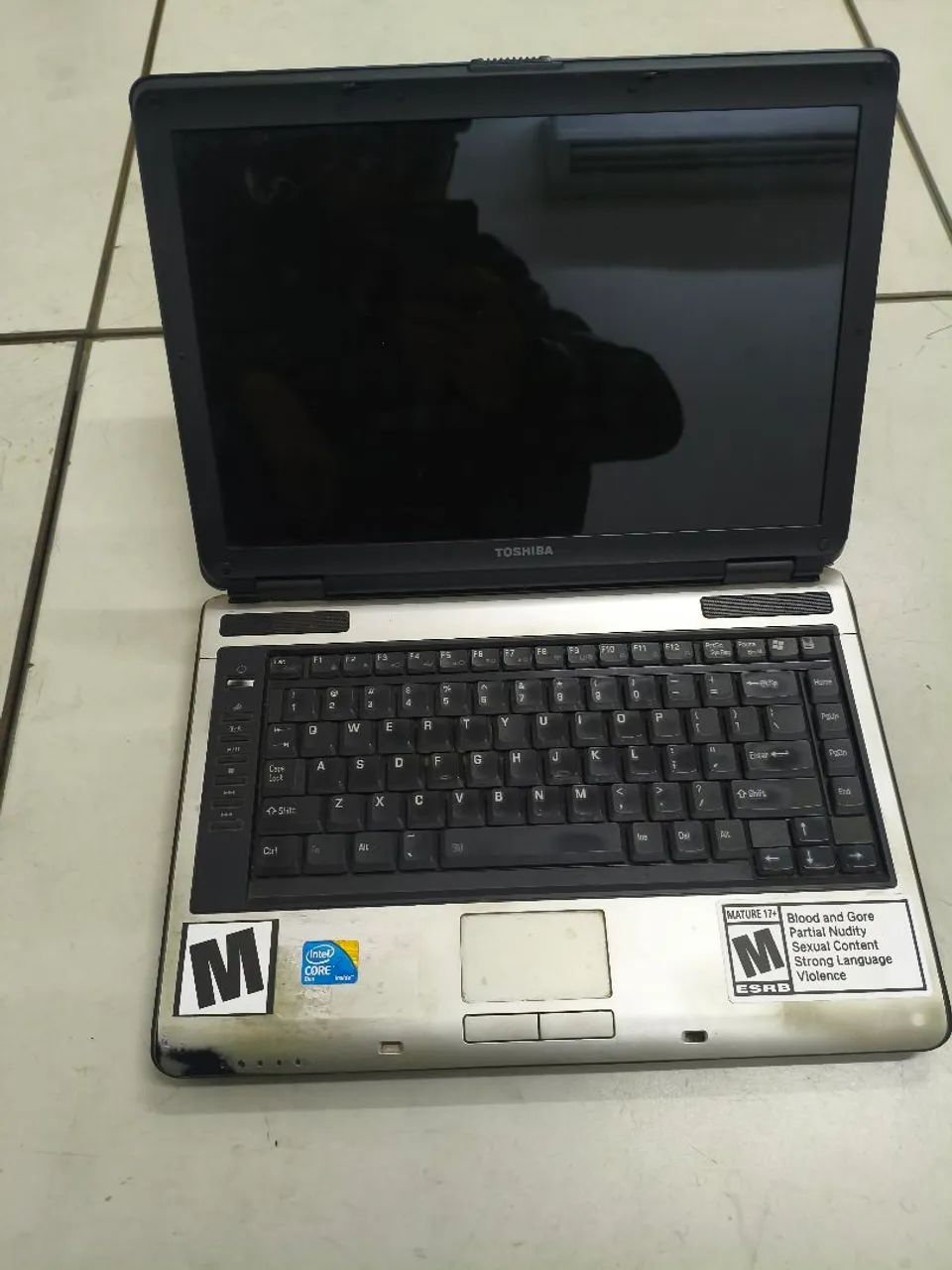Notebook Toshiba 2gb ram dualcore problema HD  leiam anúncio 