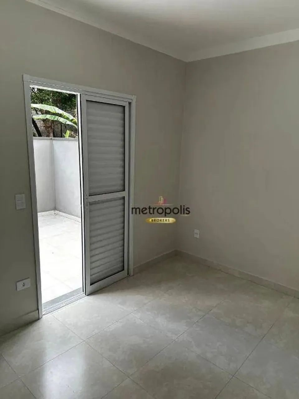 Cobertura com 2 dormitórios para alugar, 104 m² por R$ 2.930,00/mês - Santa Maria - Santo  - Foto 4