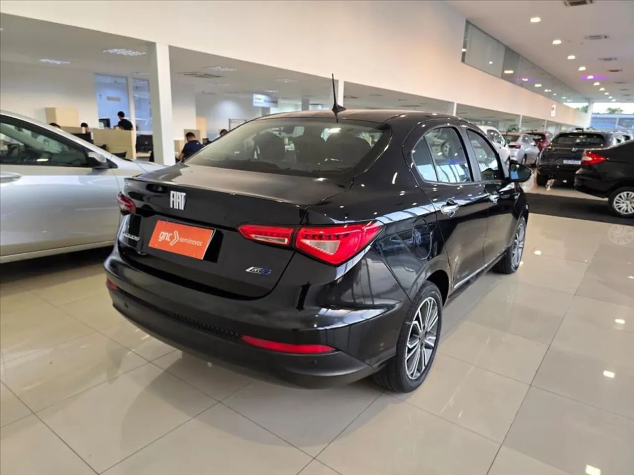 Fiat Cronos Precision 1.8 16V Flex Aut. 2019 - Foto 4