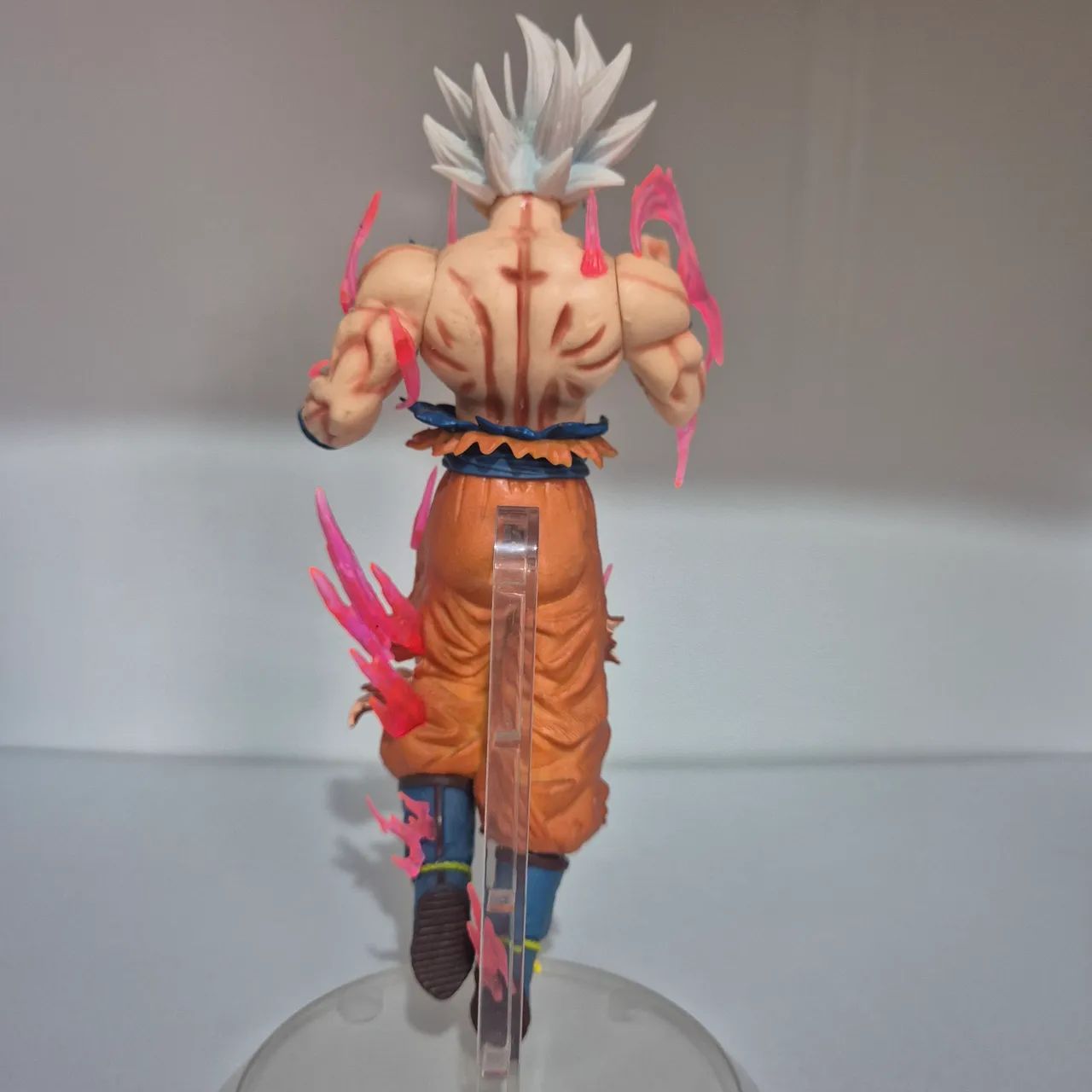 Figure do Goku Instinto Superior - Foto 3
