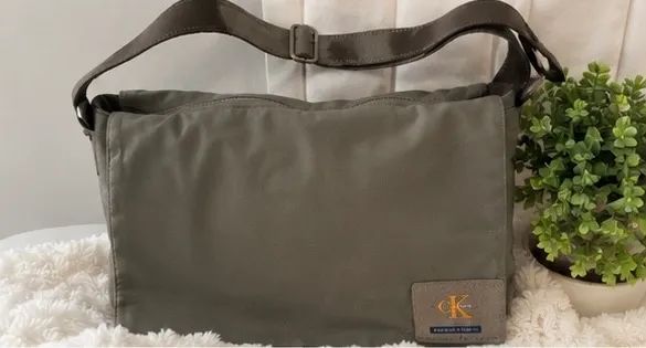 Bolsa Calvin Klein Original ? Grande e Espaçosa