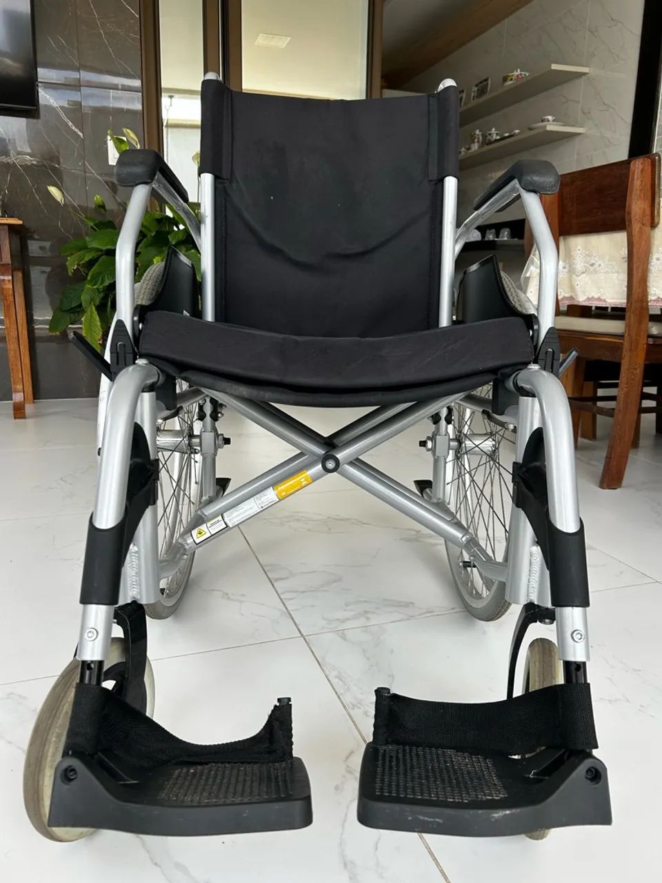 Cadeira de Rodas - Foto 2