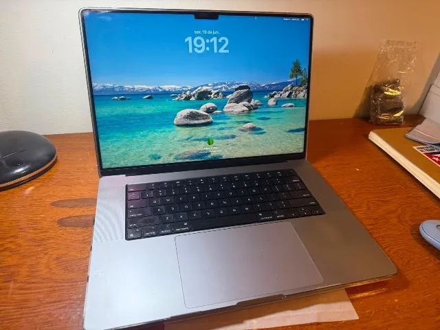 MacBook Pro M2 16 polegadas - 512 SSD
