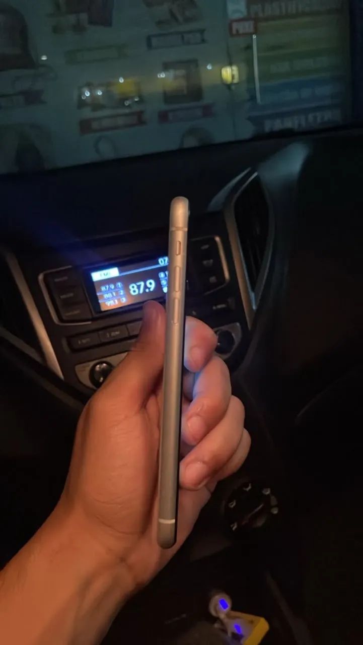 IPHONE XR BRANCO  - Foto 2