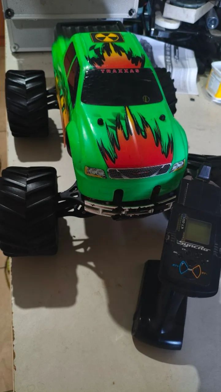 Rc Automodelo Traxxas Emaxx 2 motores 4s 2 macha - Foto 2