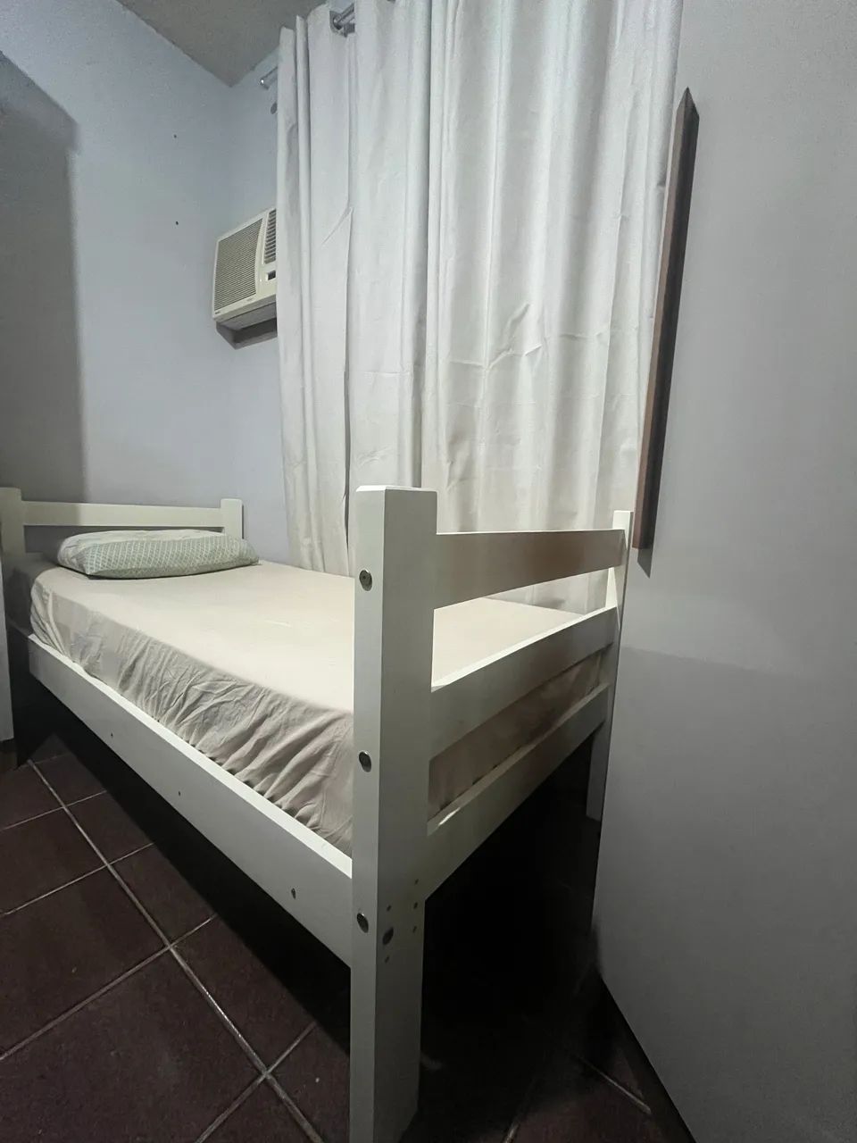 Cama de solteiro de madeira maciça  - Foto 3