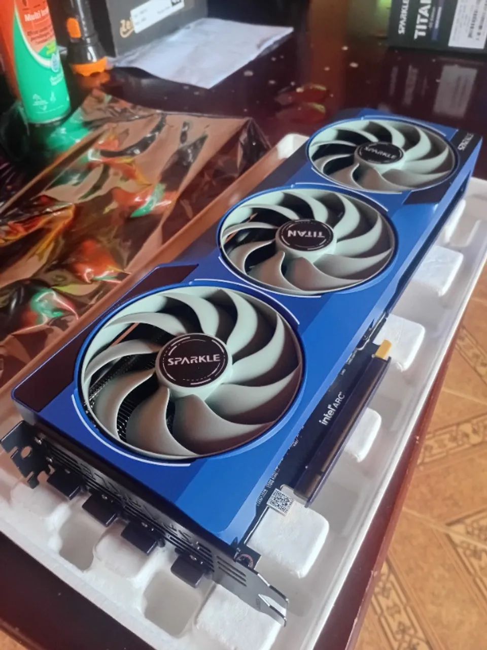 Vendo Placa de Video Sparkle Intel ARC B580 Titan OC, 12GB, GDDR6, 192-bit