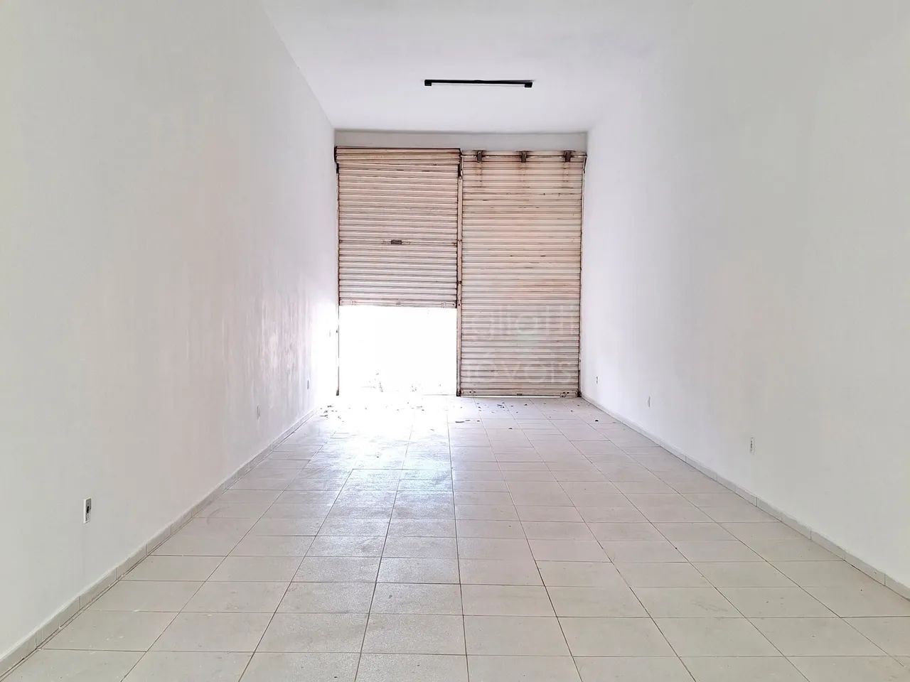 Loja 2 - Ponto Comercial em Centro, Araruama/RJ - Foto 4