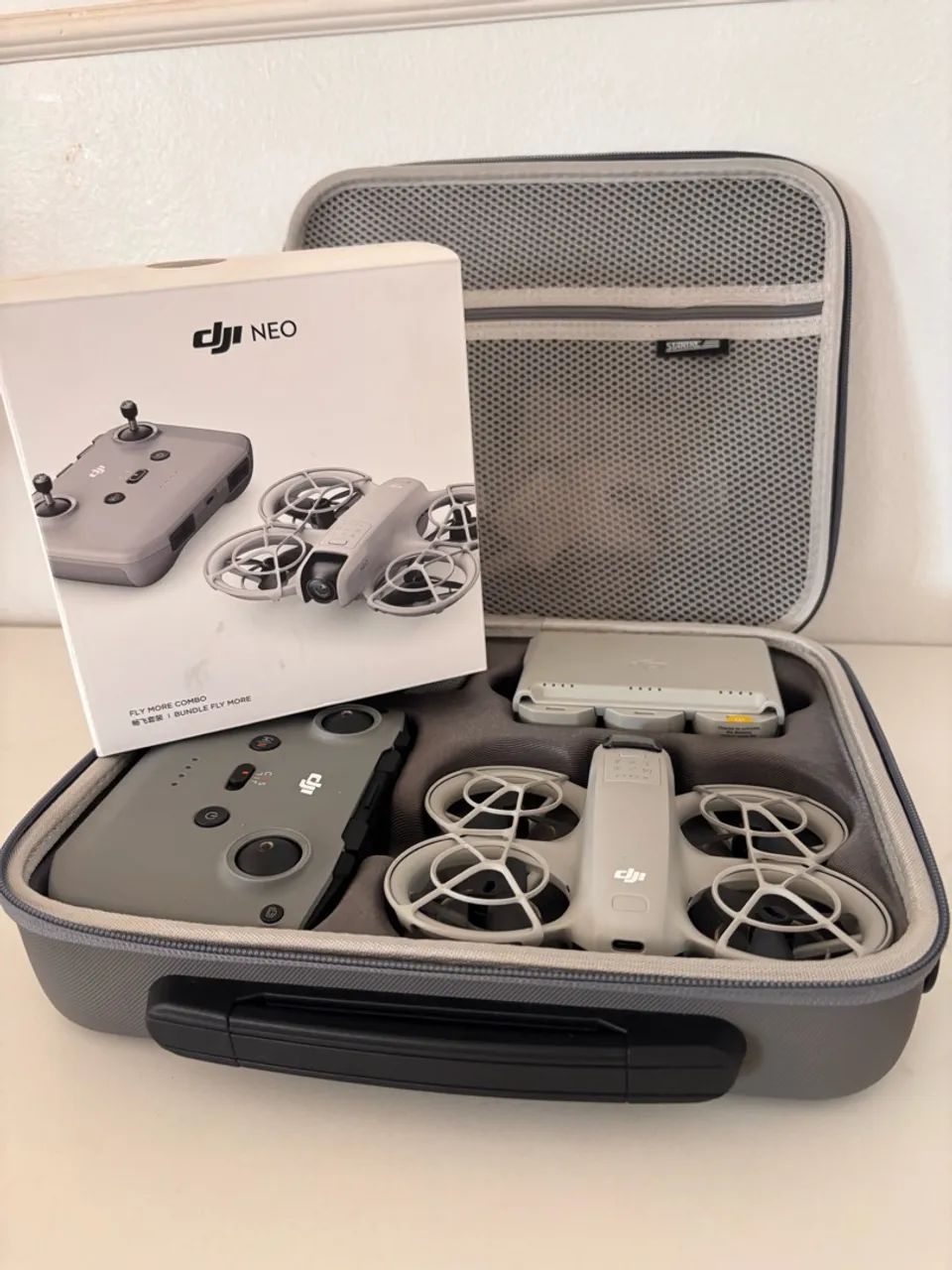 Drone DJI Neo - Fly More Combo
