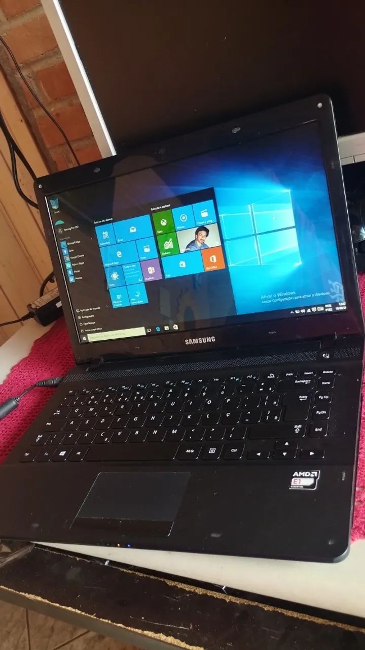 Notbook Samsung AMD E171  14P/ SSD 120 e 8 gigas