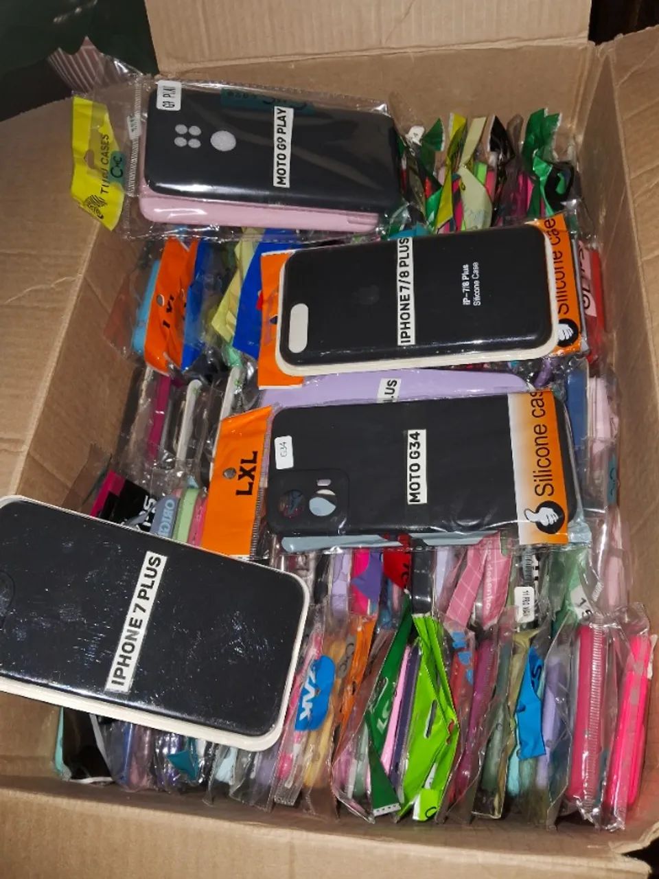 Kit com 150 peliculas e 135 capinhas para Samsung, Xiaomi e Iphone - Foto 4