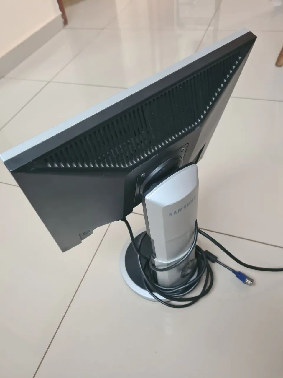 Monitor Samsung SyncMaster 17? LCD para PC - Foto 4