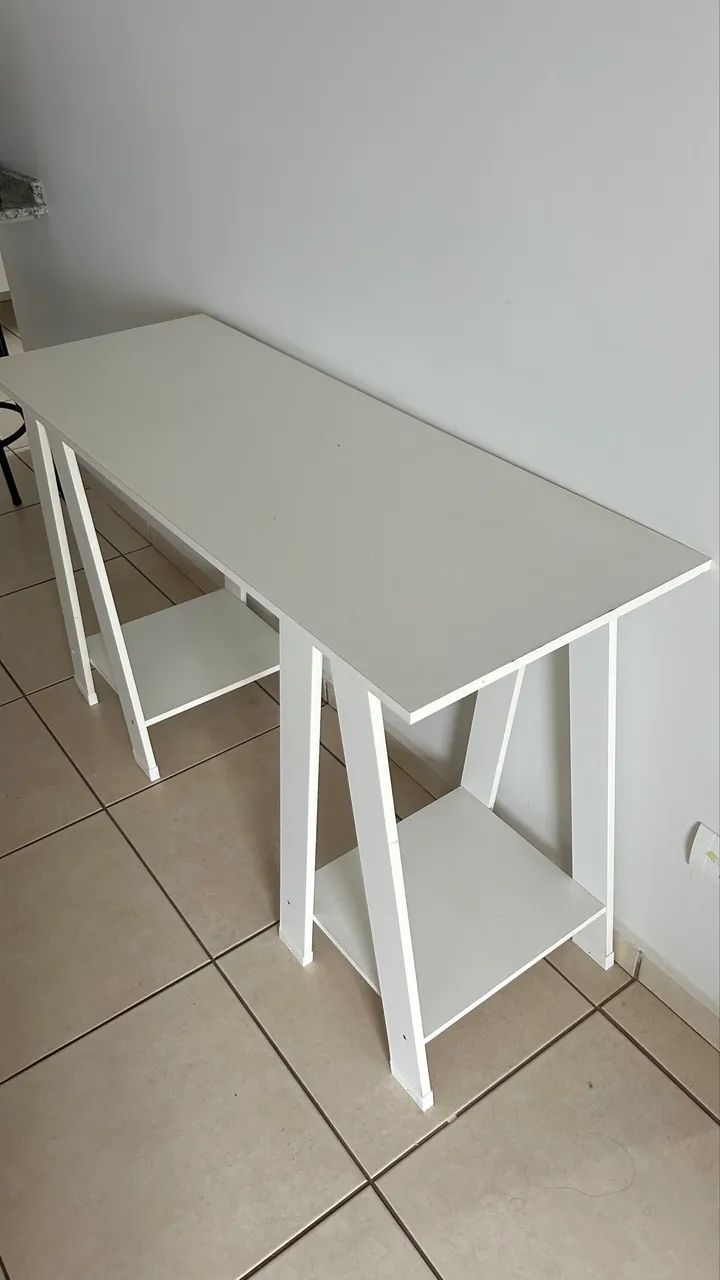 Vendo mesa escrivaninha 